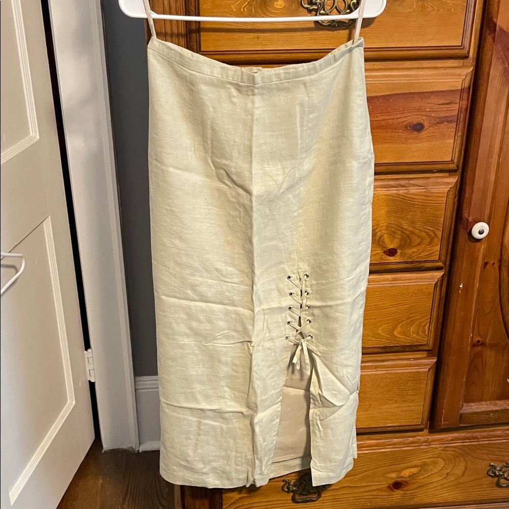 Source Unknown Elegant Cream Pencil Skirt with Lace-Up Detail